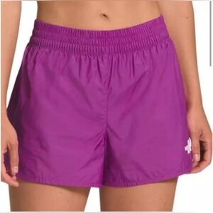 The North Face Women's Limitless Run Short Purple Cactus Flower‎ Size Small NWT